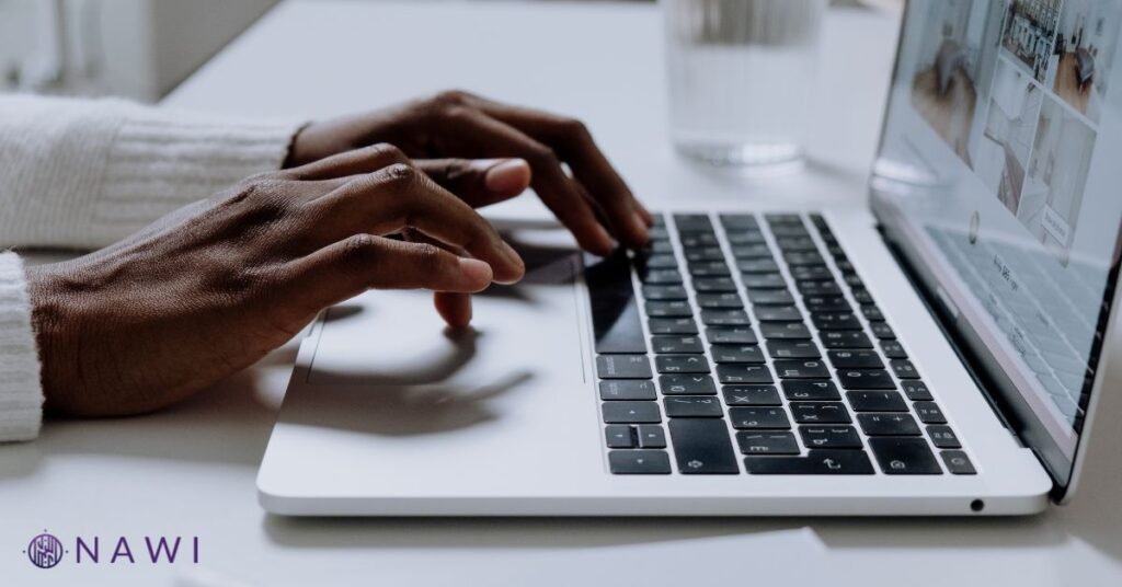 Estrategia de pilares de contenido y agrupación temática